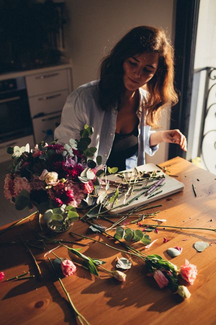 DIY vs Pro: When to Hire a Florist for Your Wedding
